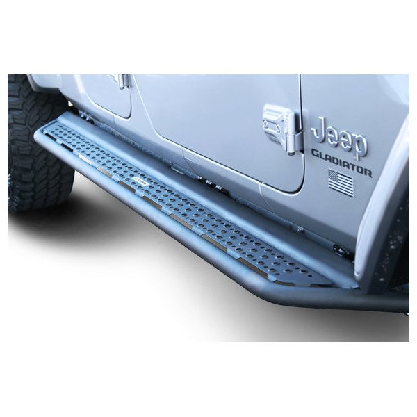 Dominator D6 Side Steps