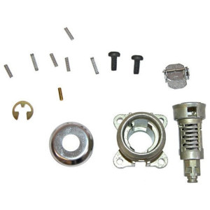 Crown Automotive, Door Cylinder Lock, for 99-04 Jeep Grand Cherokee WJ & 02-04 Liberty KJ